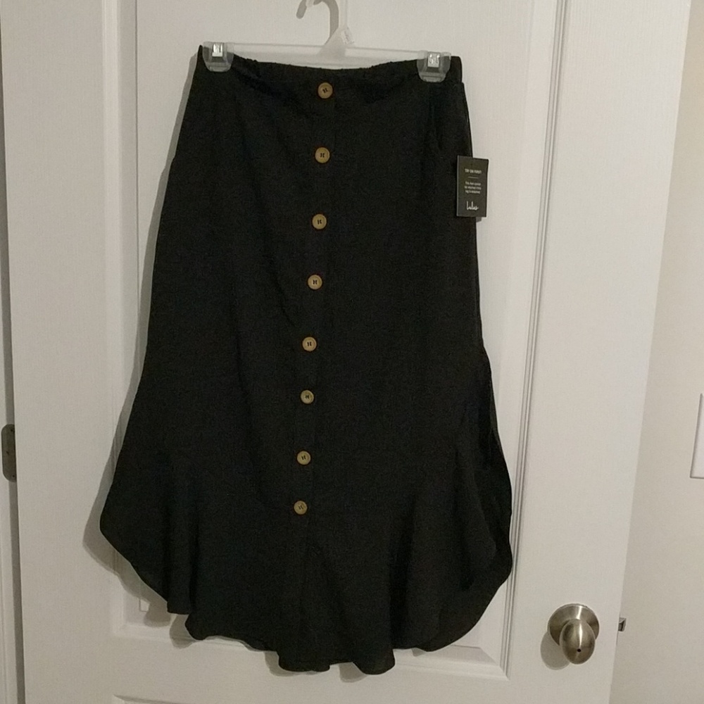 Lulu's NWT black skirt (skirt only)